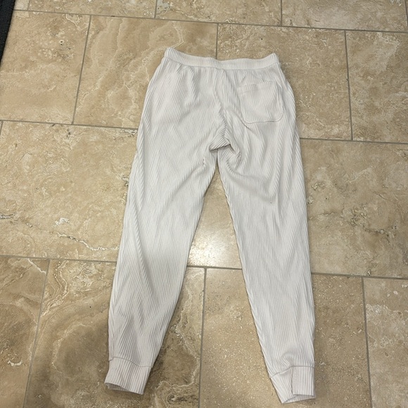 ALO joggers - Picture 5 of 6